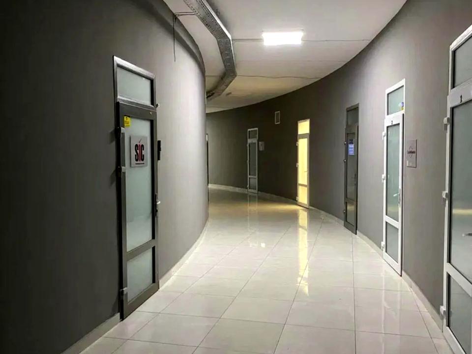 1865009182176594