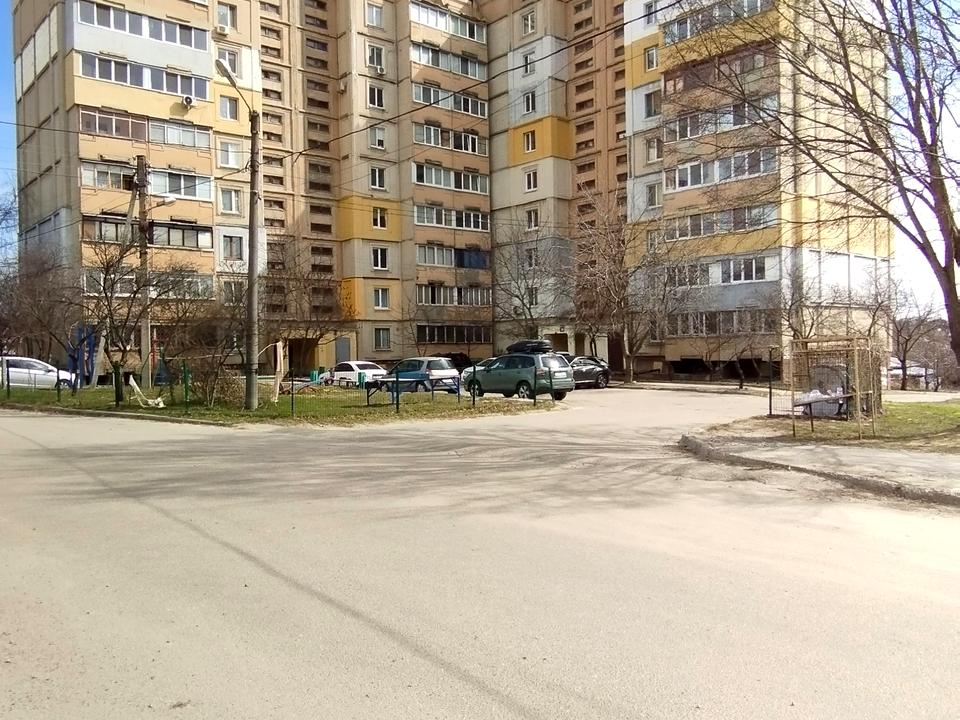 1865369965201105