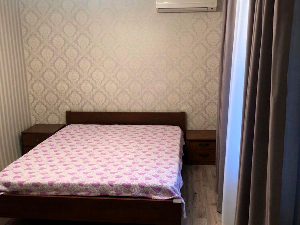 1865432168009618