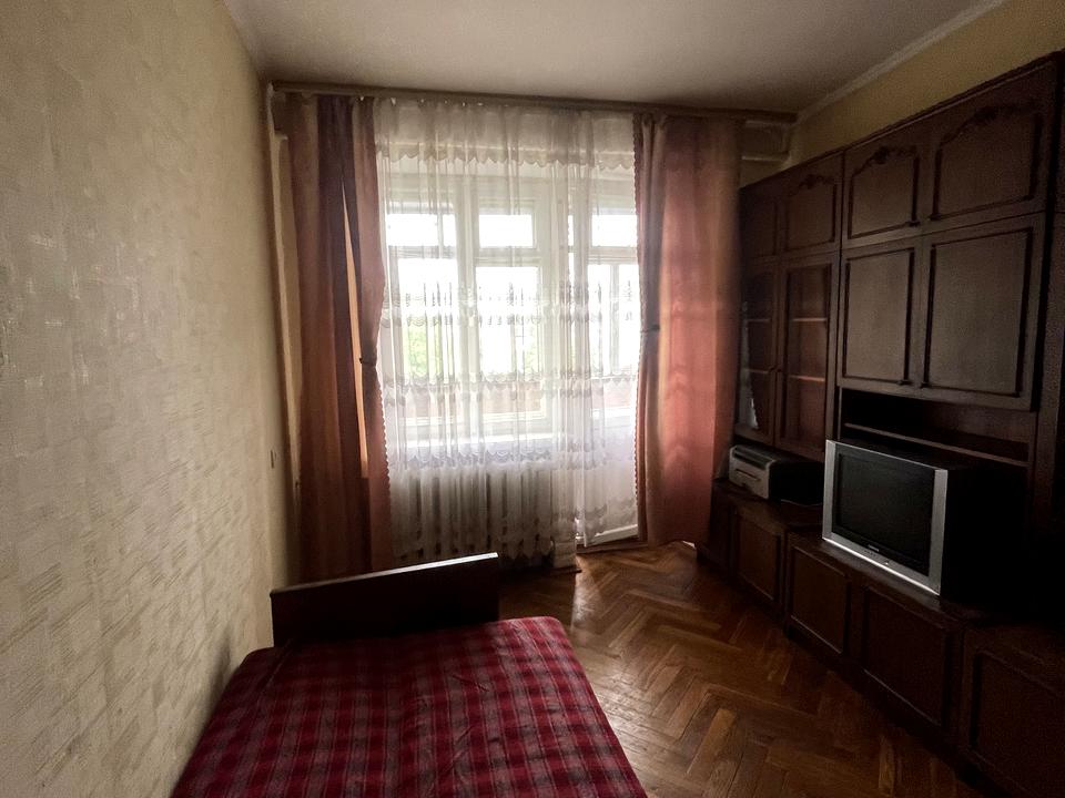1865538755135601