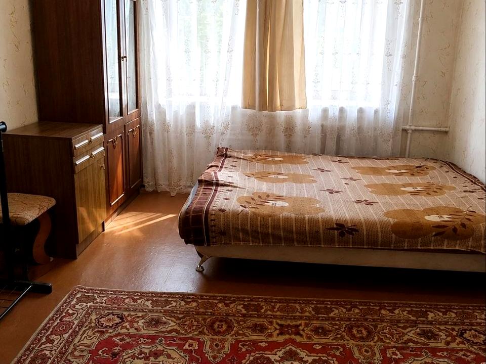 1865714946452659
