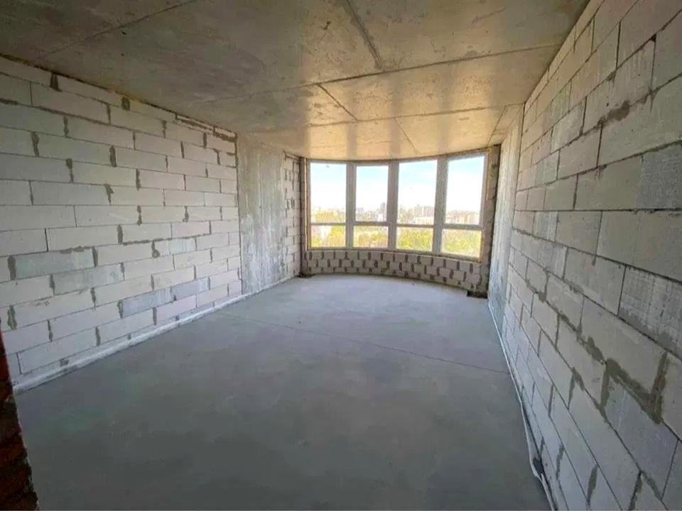 1865803589374421