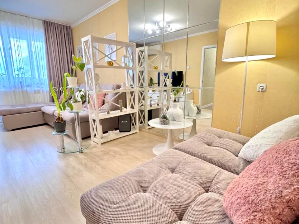 1865870234332135