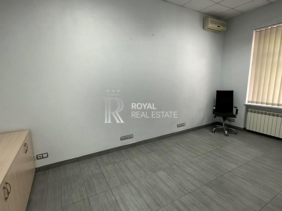 1865885115180612