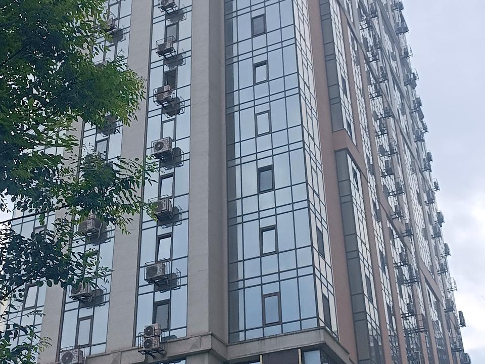 1865905447824448