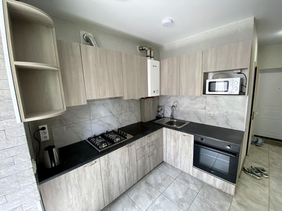 1865916464568237