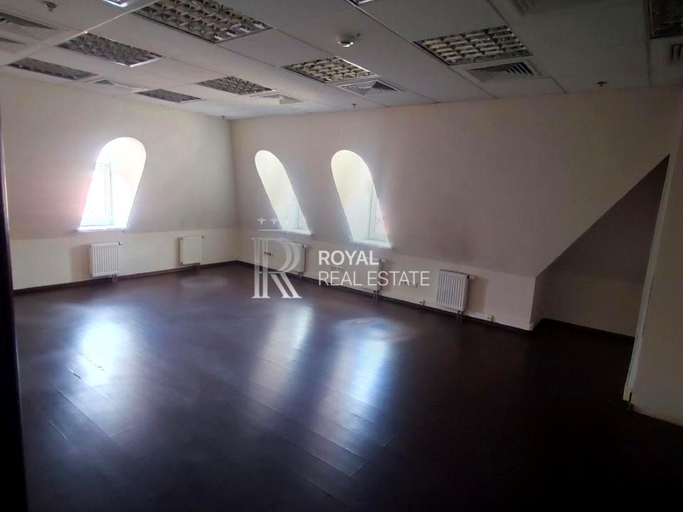 1865981785531557