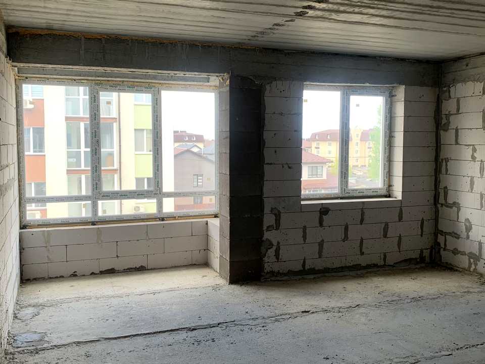 1866325369831769
