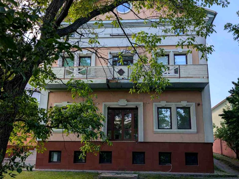 1866329661537261