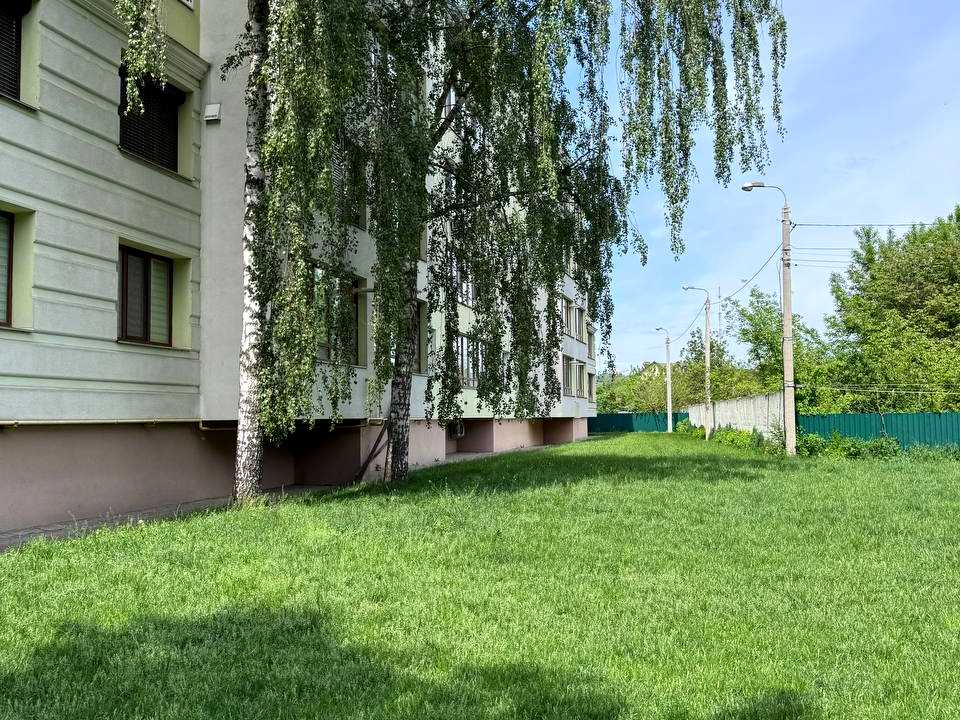 1866414545866541