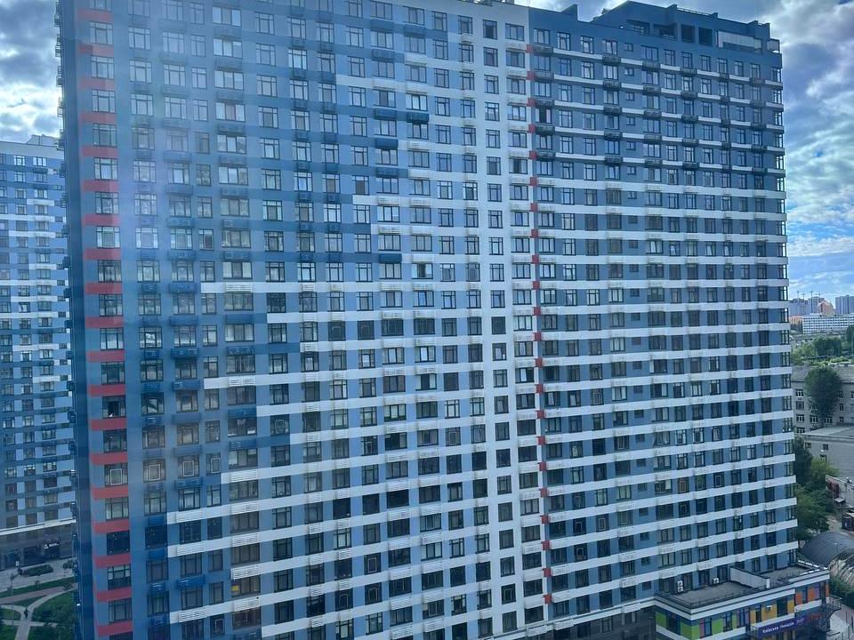 1866418082940160