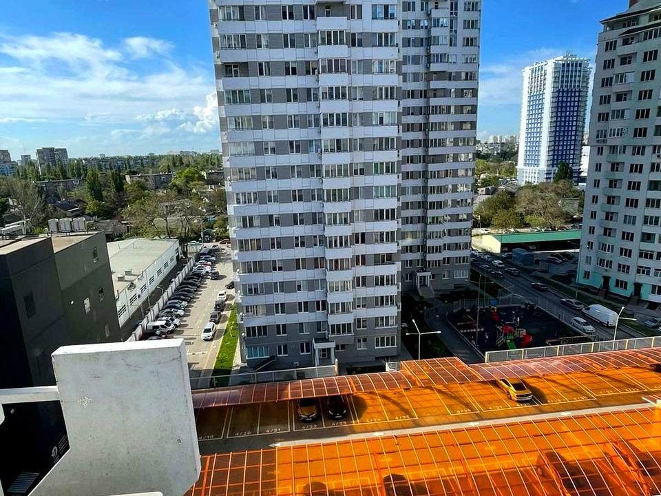 1866597407008028