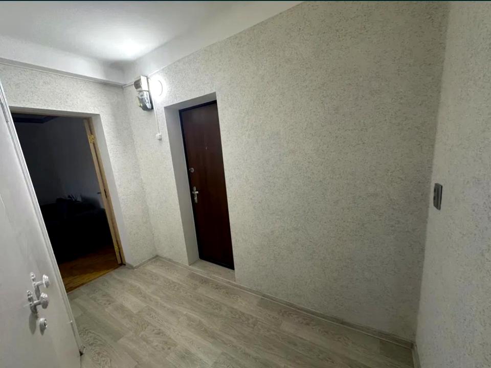 1866796326759453