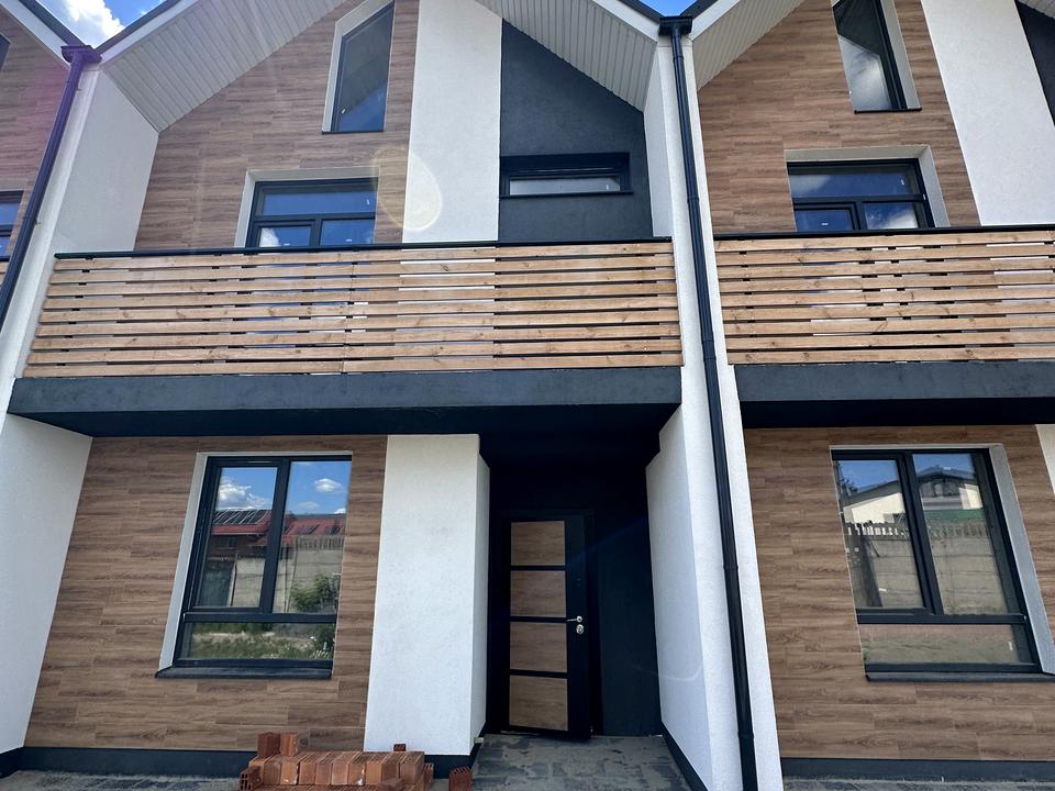 1866797605495003