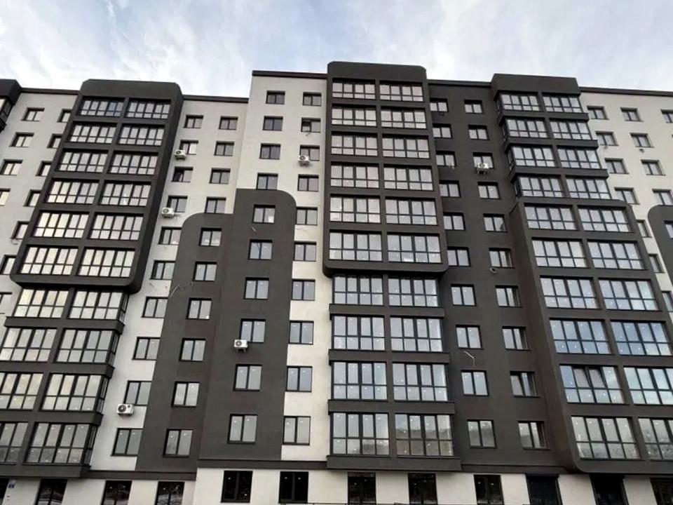 1866804505696908