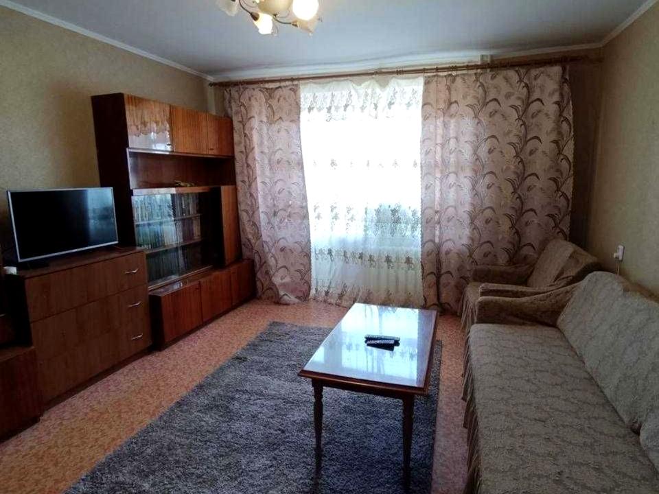 1866875670300611