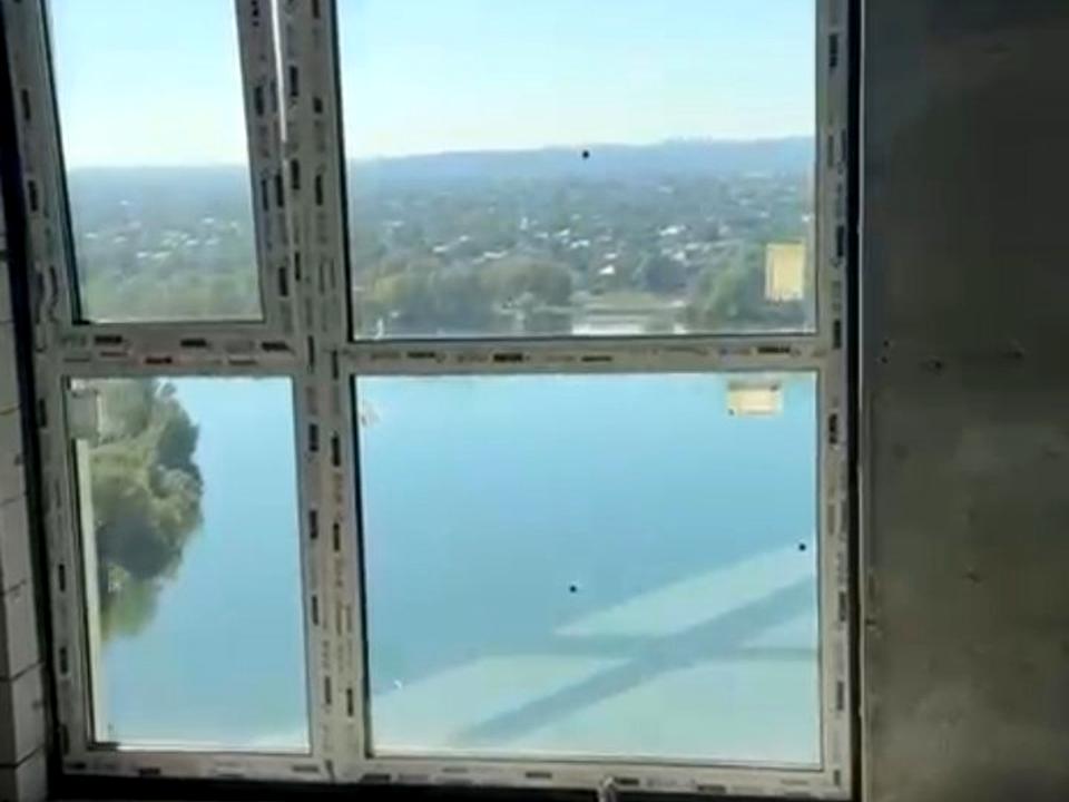 1866883805496872