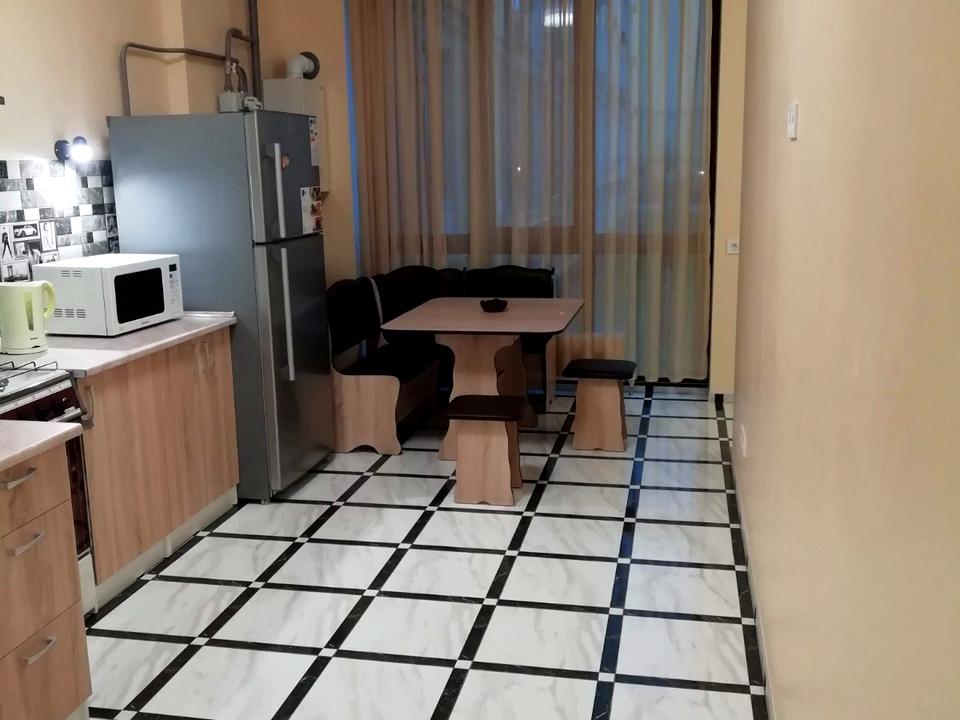 1866919871466204