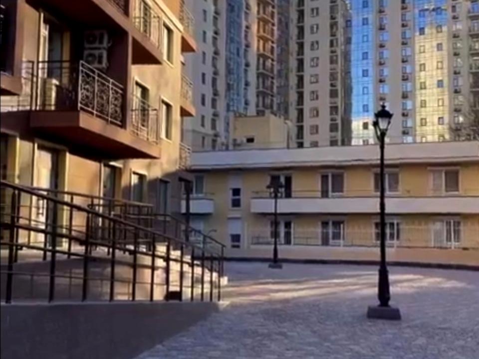1866967570283069