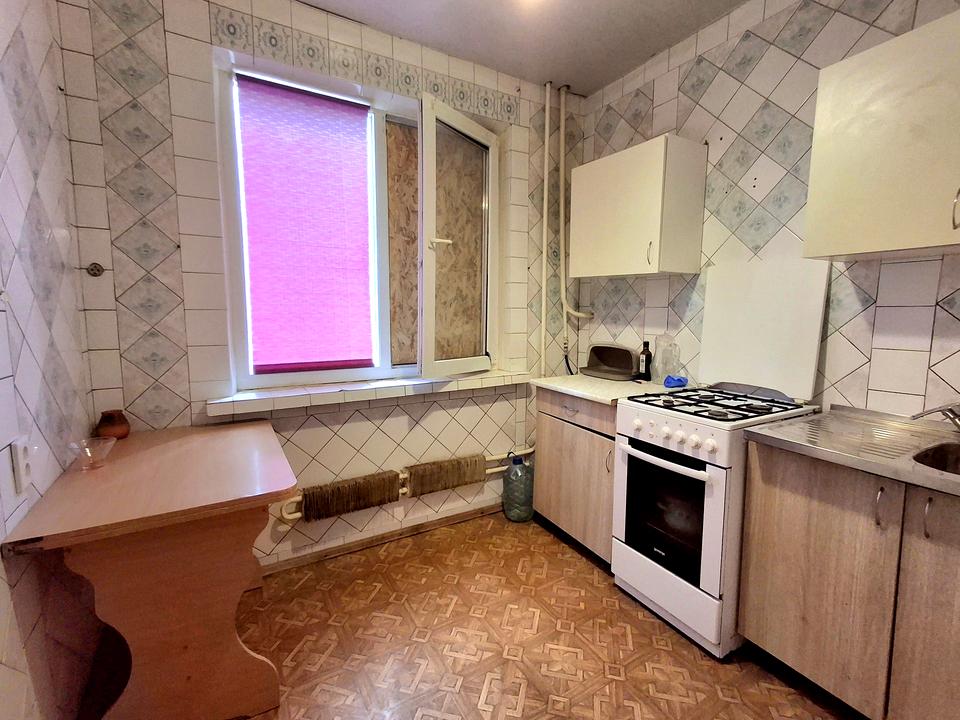 1866978805224352