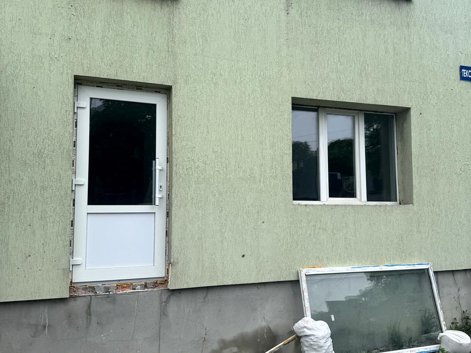 1867068503861726