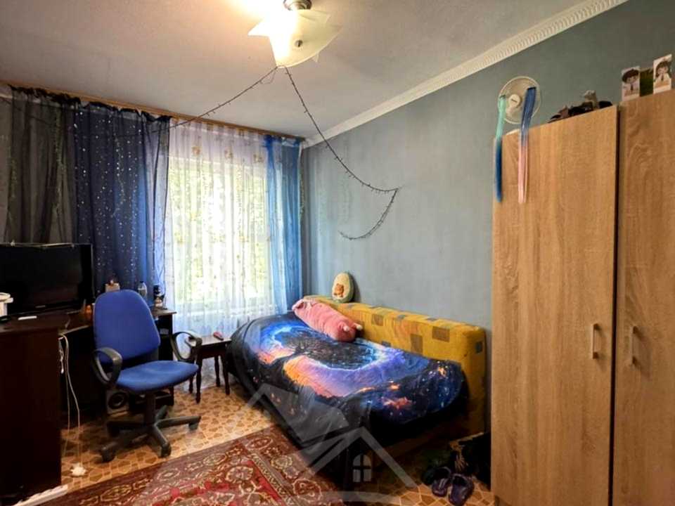 1867099376229540