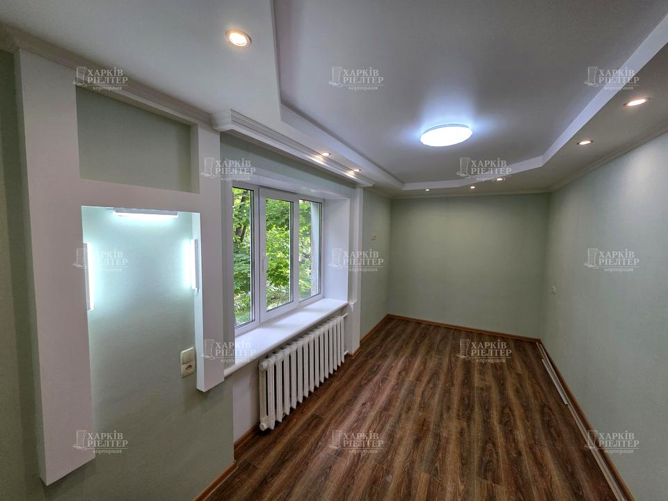 1867424273323056