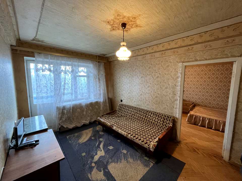 1867489803800016