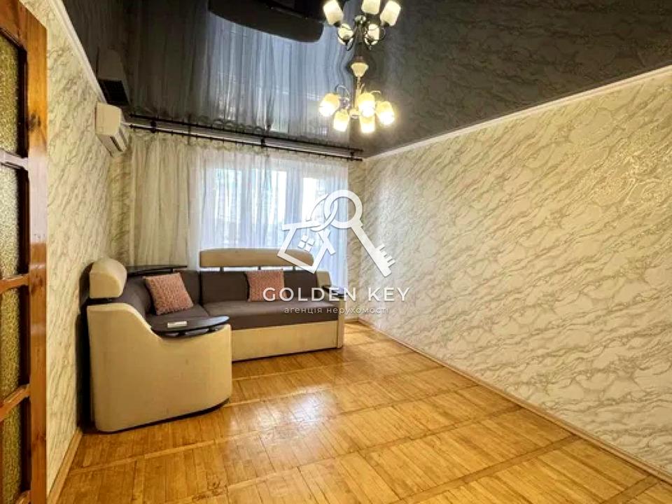 1867506471094551