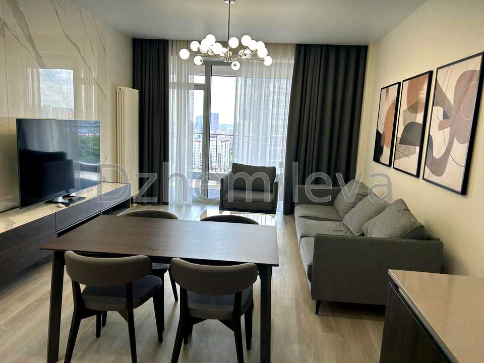1867639027142852