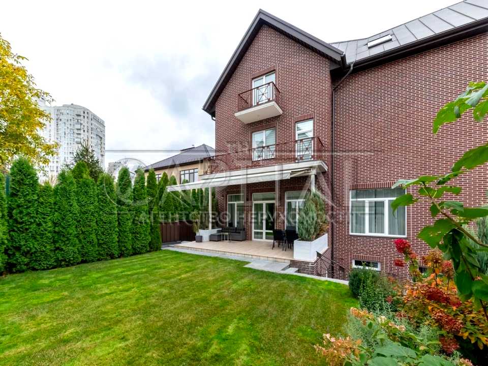 1867703397302837