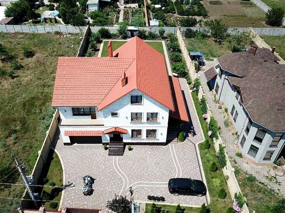 1867703909176664.jpg