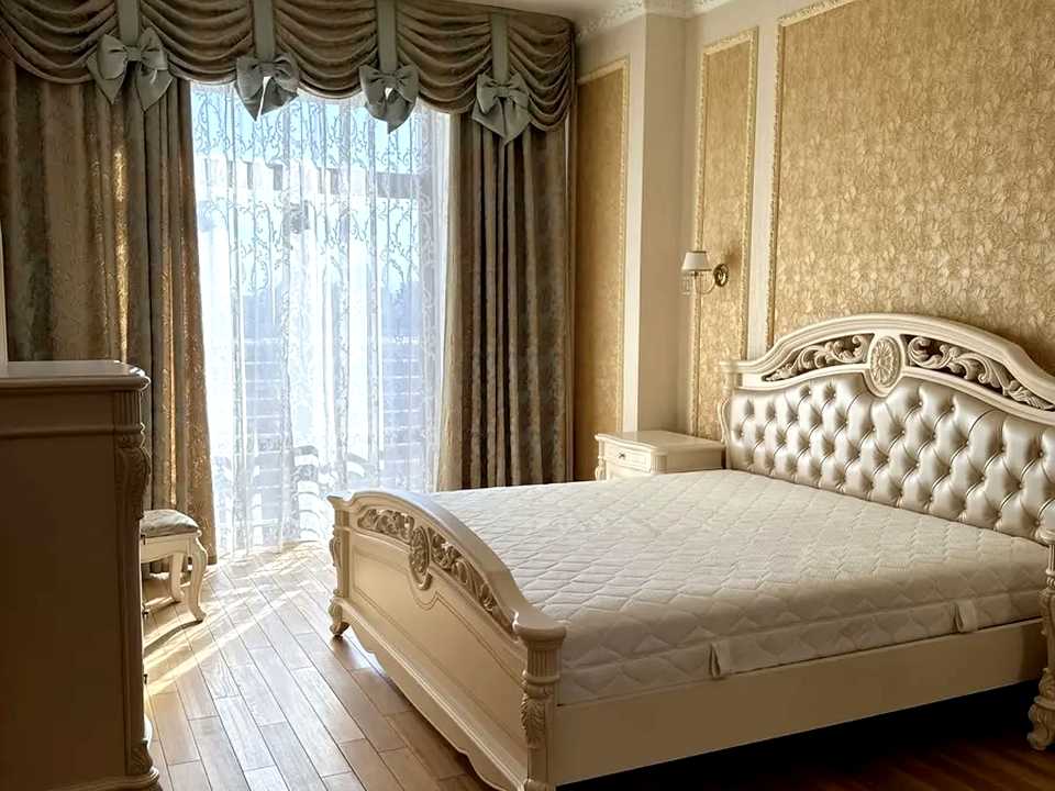 1867738826556354
