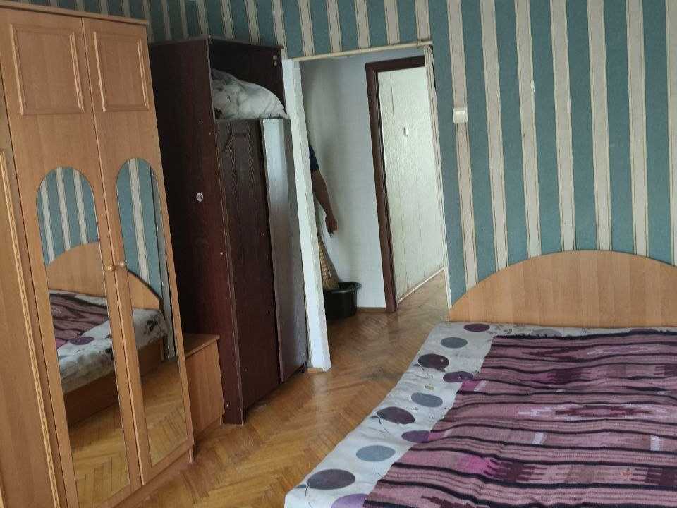 1867774597505422