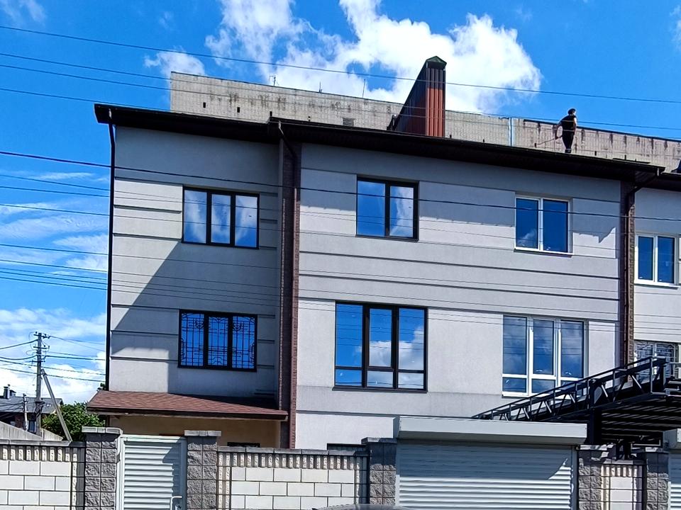 1868072131132456
