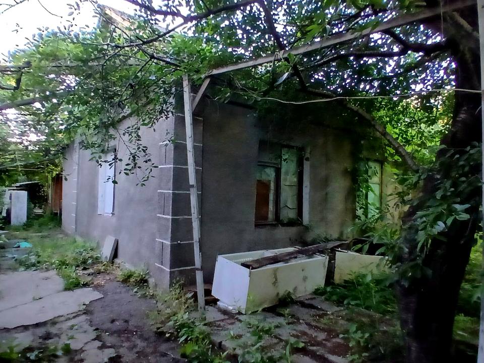 1868074460436729