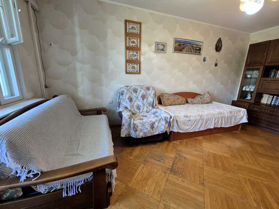 1868179347434354