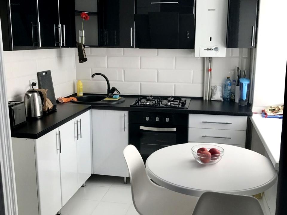1868231206881670