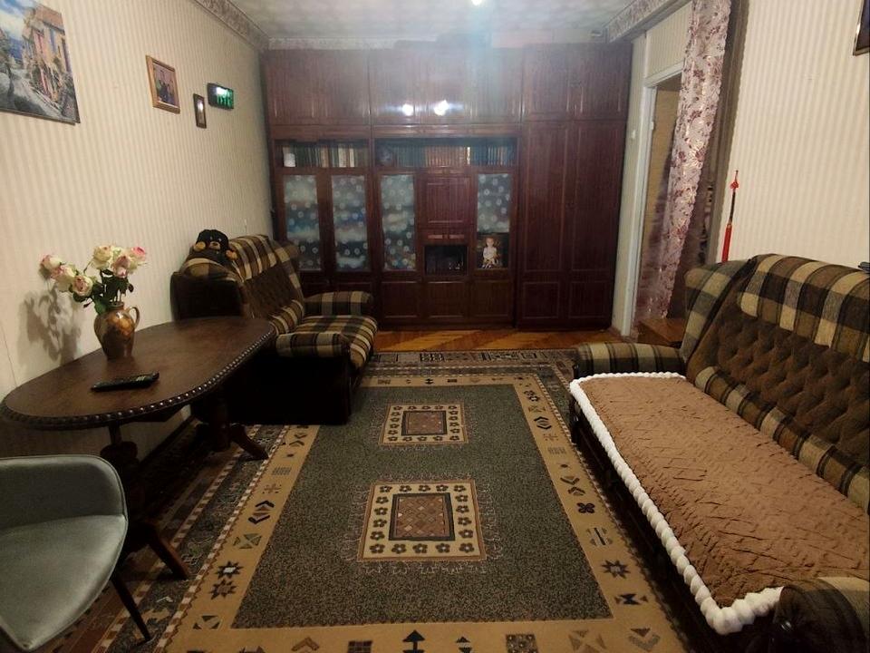 1868244397573070