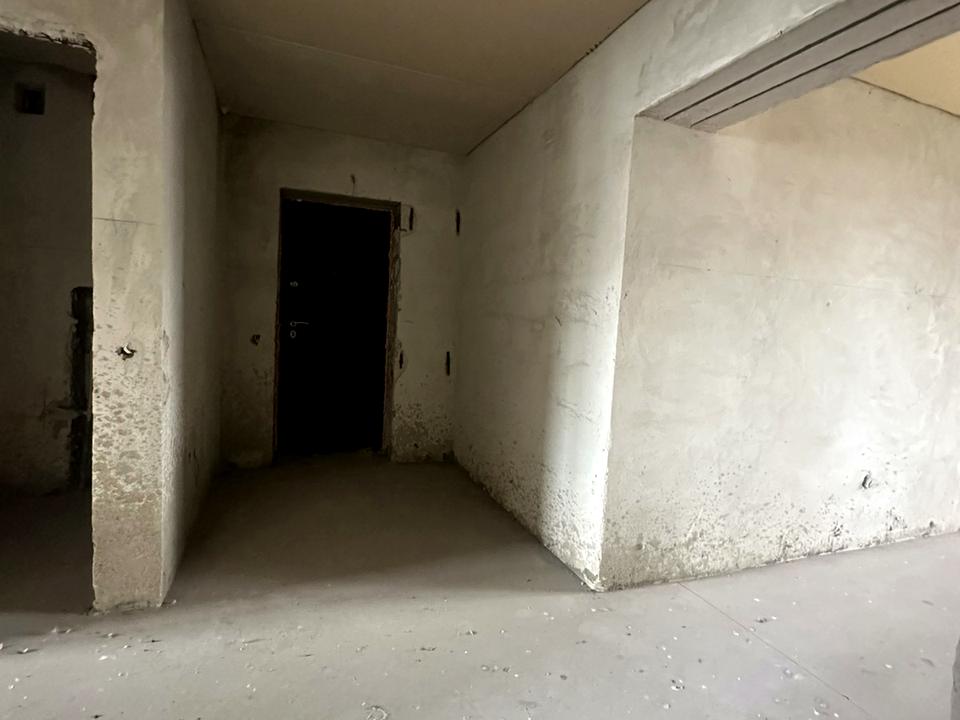 1868325025047553
