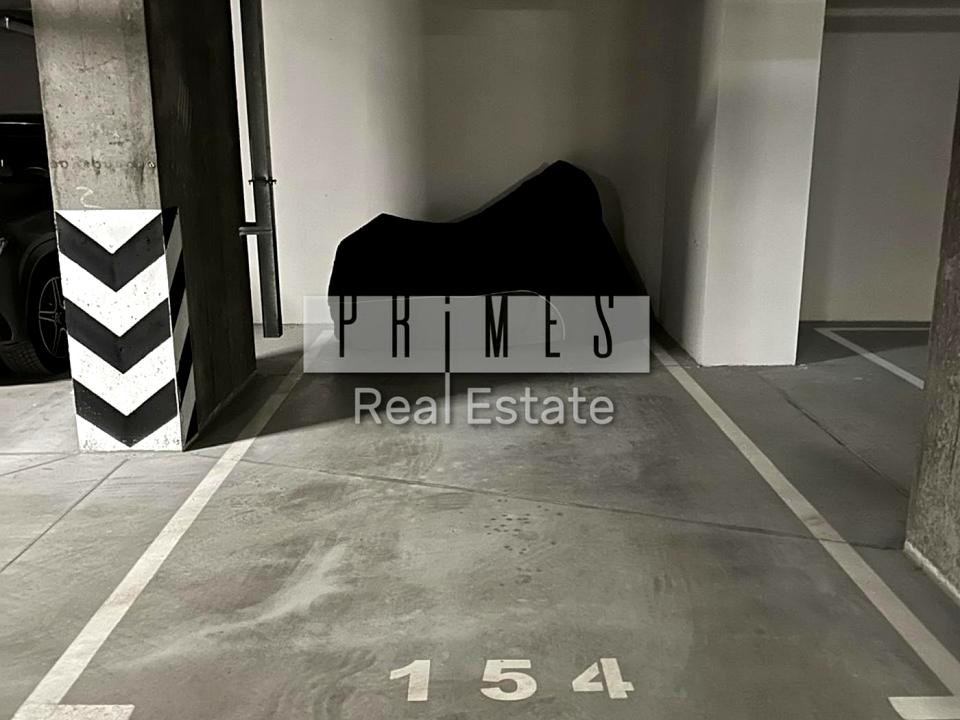 1868433143353471