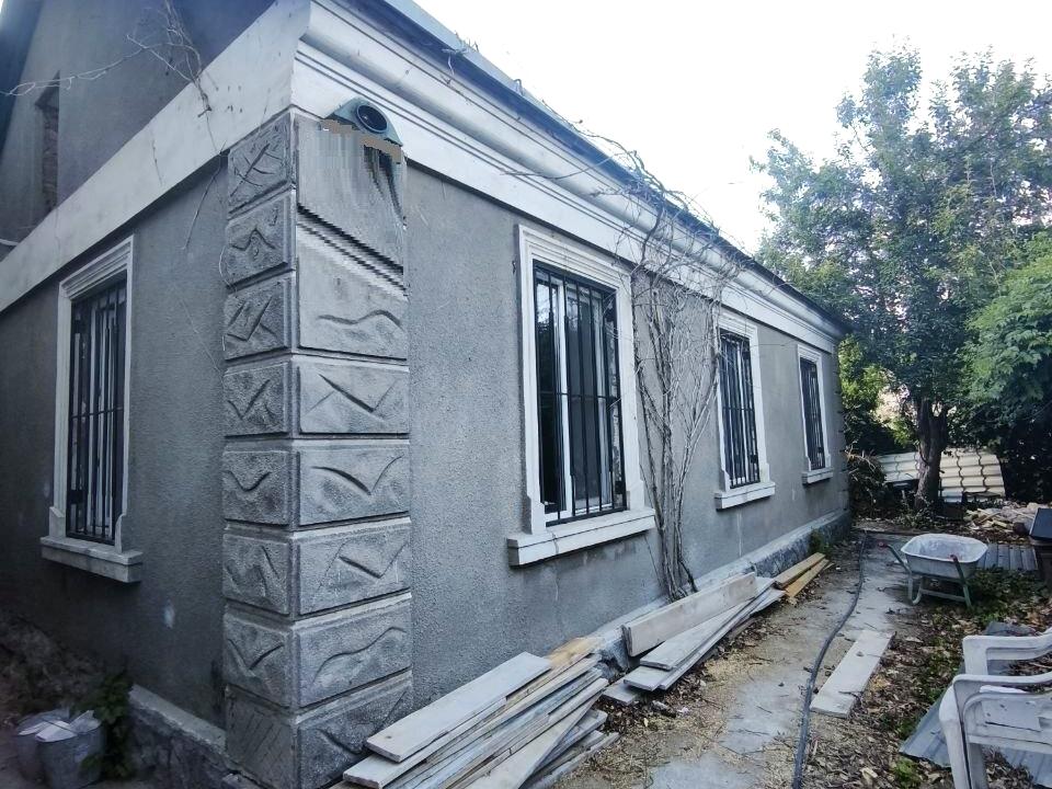 1868704784788436