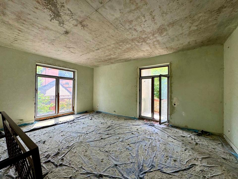 1868880963337835