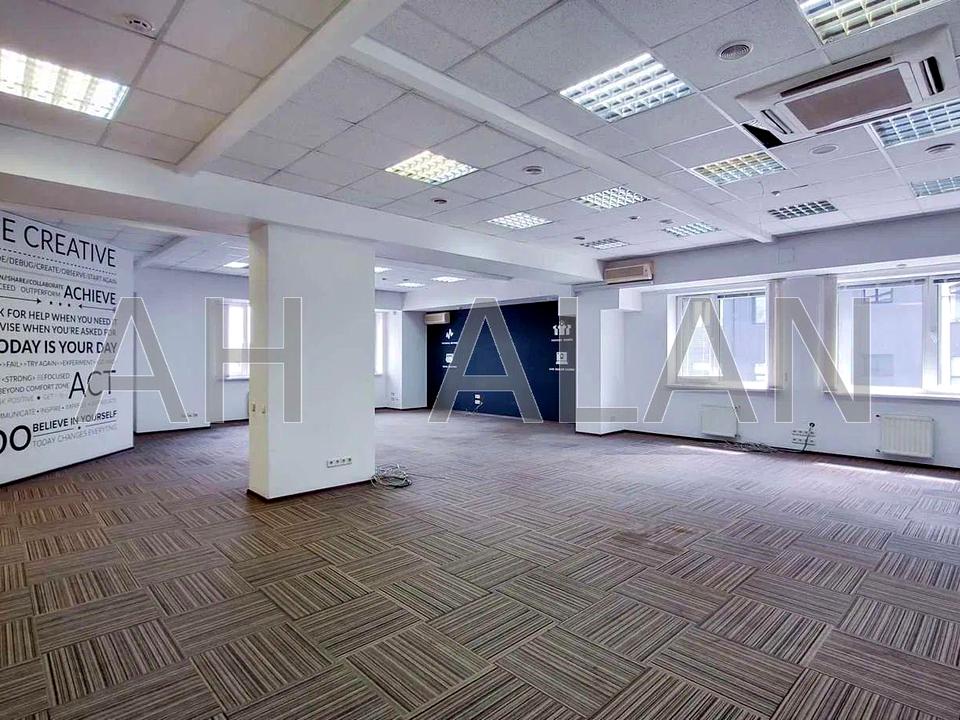 1868881826549632