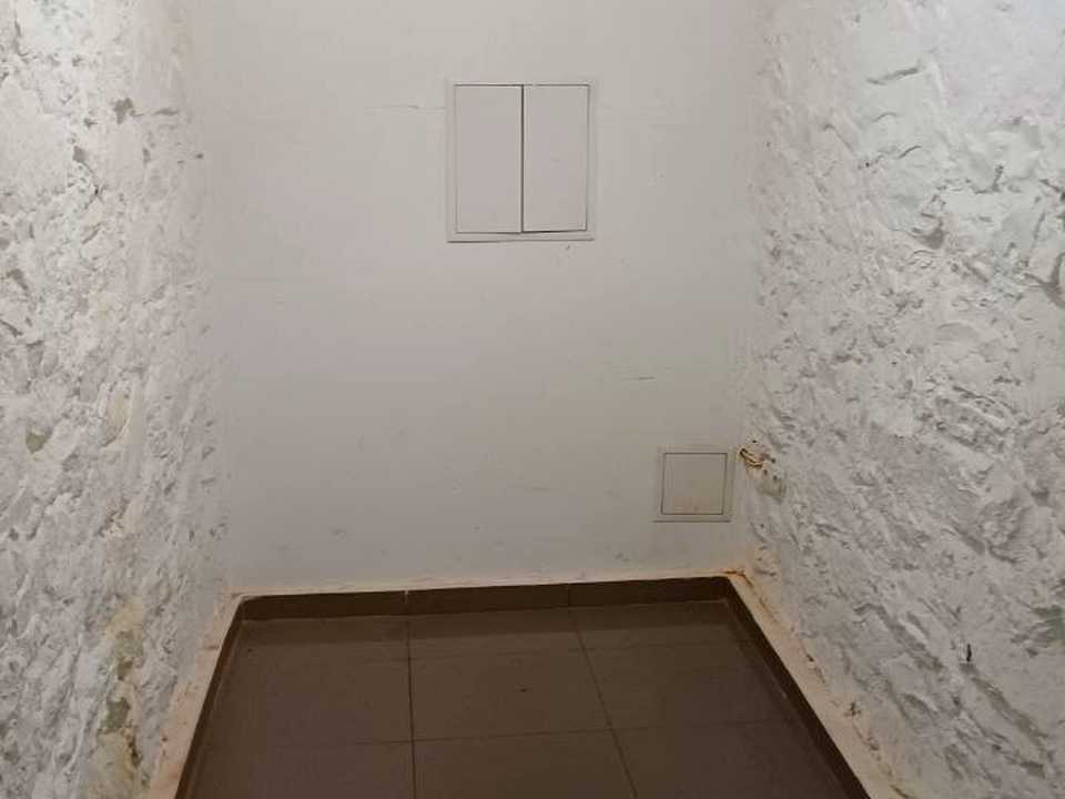 1868899617757394