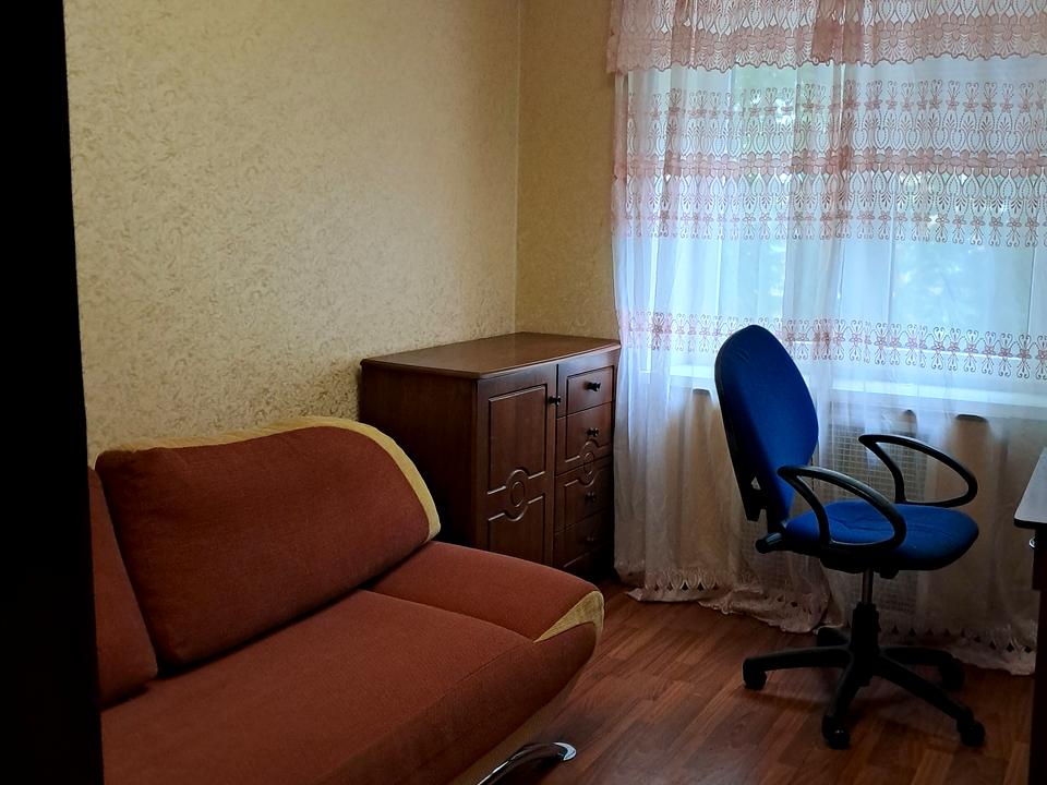 1868911666635464