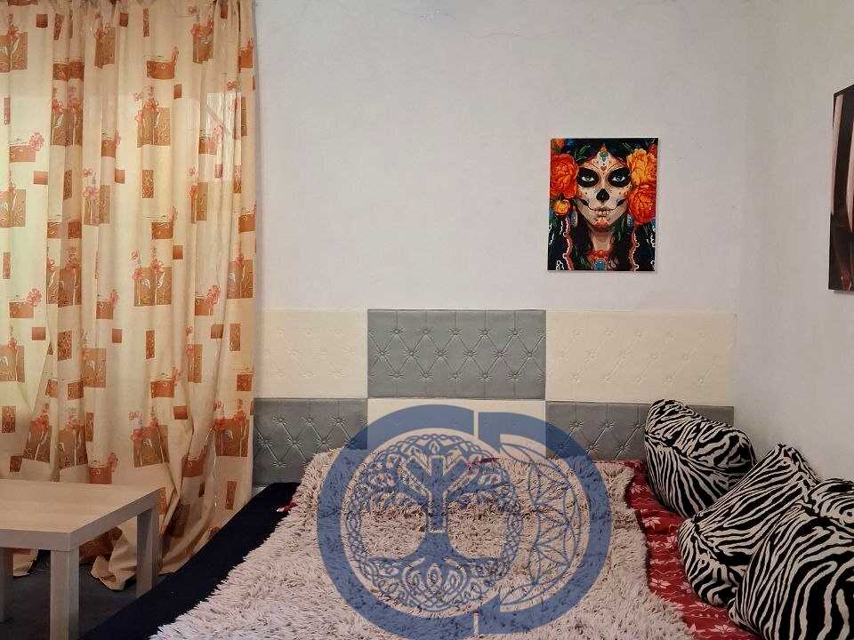 1868972425006380
