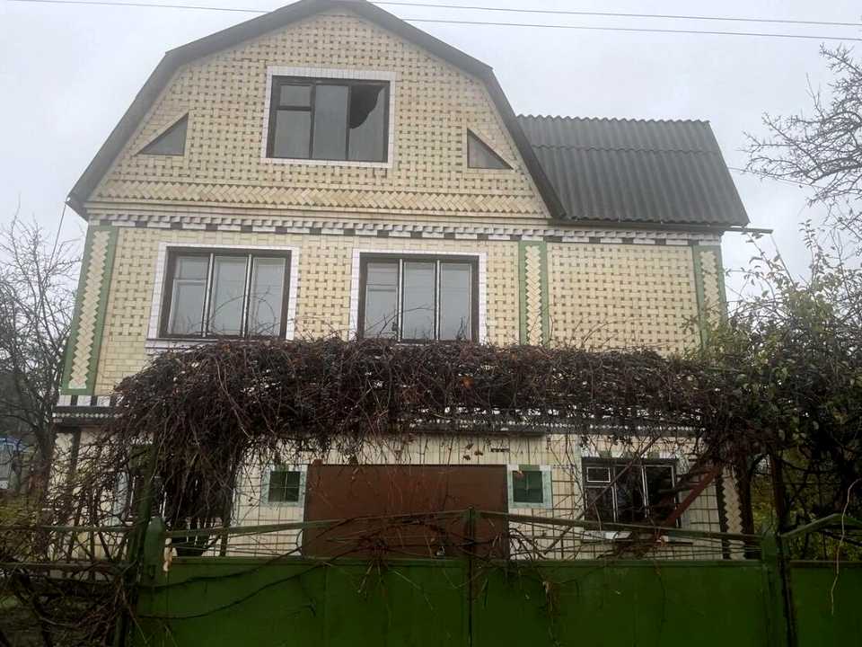 1869053955710412