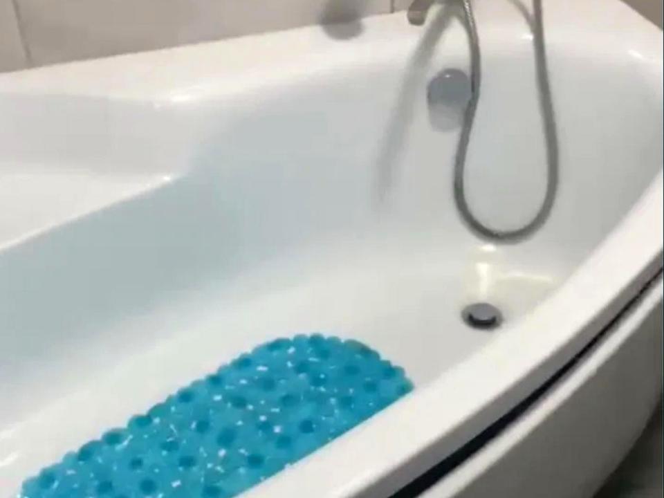 1869341966587124