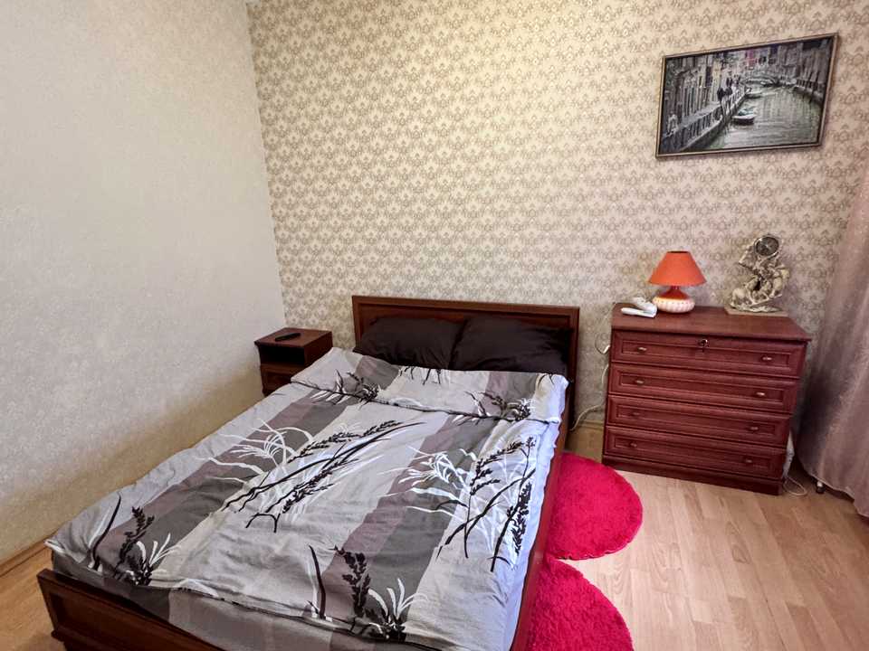 1869436916983296